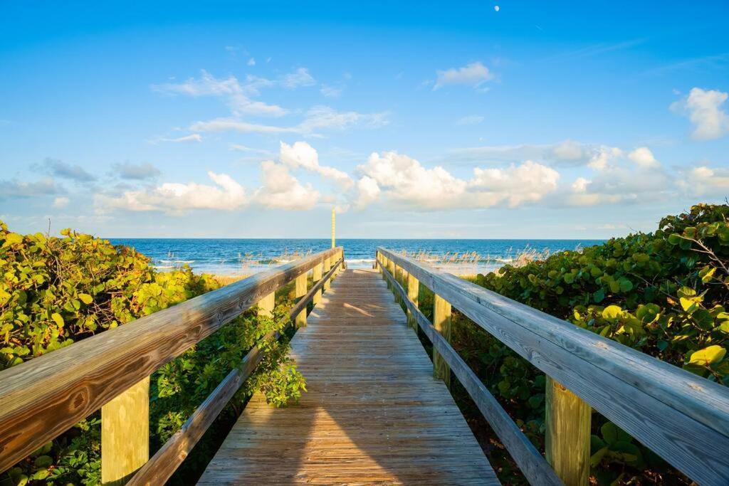 Sparkling 2Bed 1Bath Beach Home - Unit 214 Cocoa Beach Eksteriør billede