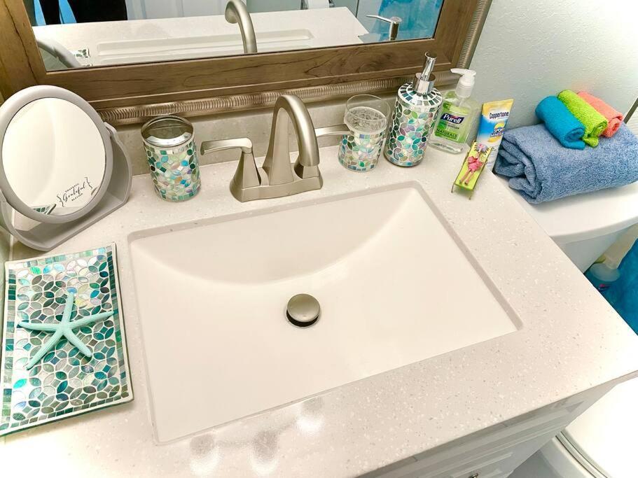 Sparkling 2Bed 1Bath Beach Home - Unit 214 Cocoa Beach Eksteriør billede