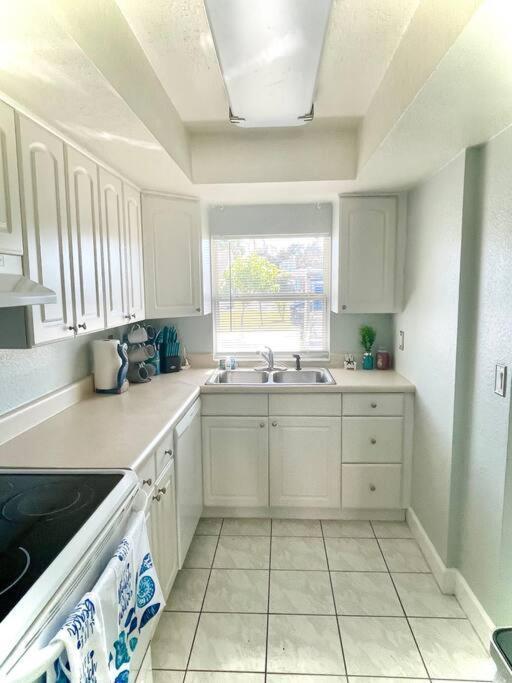 Sparkling 2Bed 1Bath Beach Home - Unit 214 Cocoa Beach Eksteriør billede