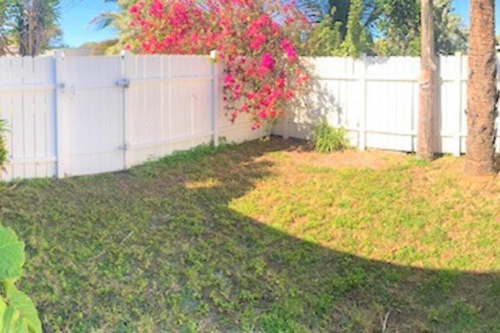 Sparkling 2Bed 1Bath Beach Home - Unit 214 Cocoa Beach Eksteriør billede
